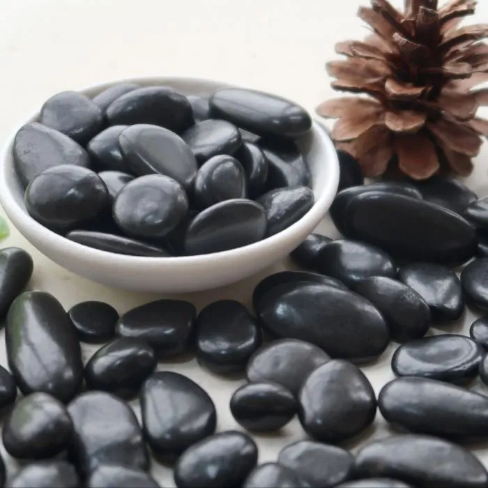 High-Polished Black Pebbles factory